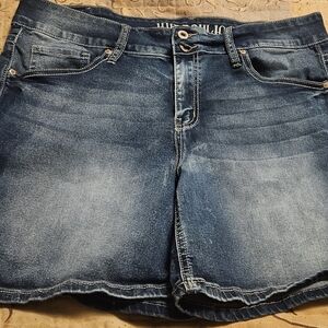 Hydraulic Shorts Size 16